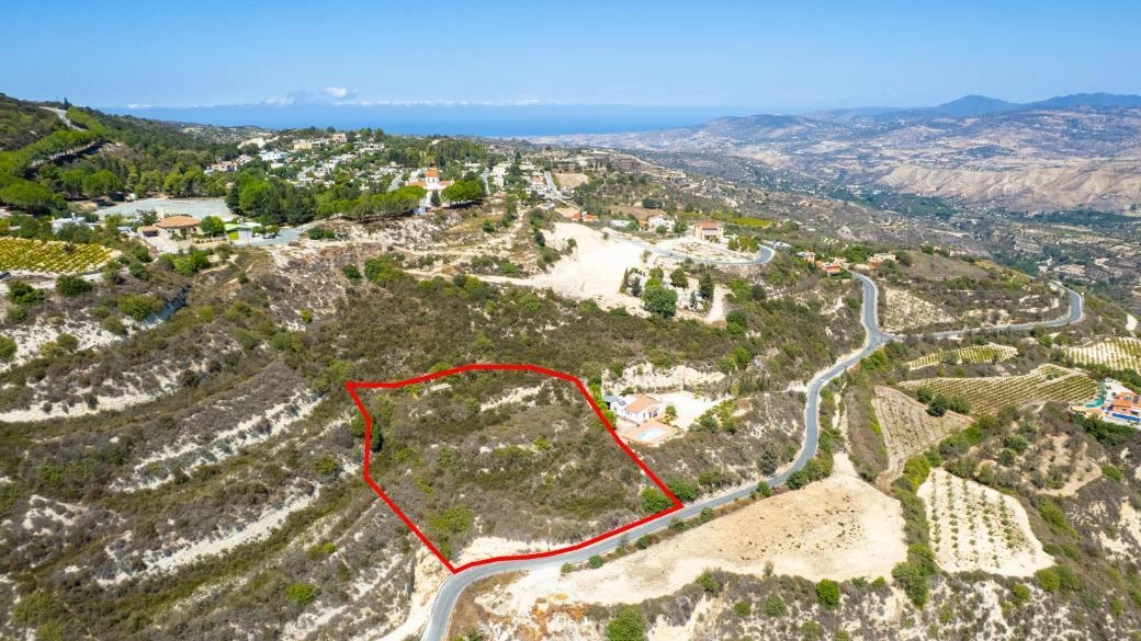 3,679m² Plot for Sale in Theletra, Paphos District