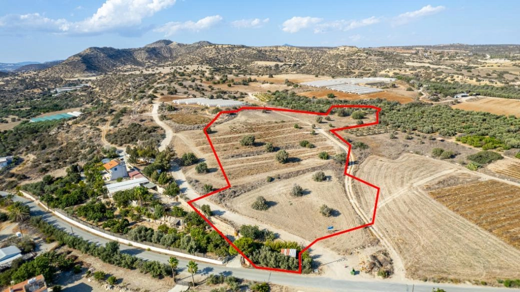 16,389m² Plot for Sale in Paphos – Agios Theodoros, Larnaca District