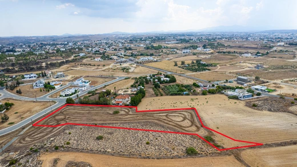 9,309m² Plot for Sale in Geri, Nicosia District