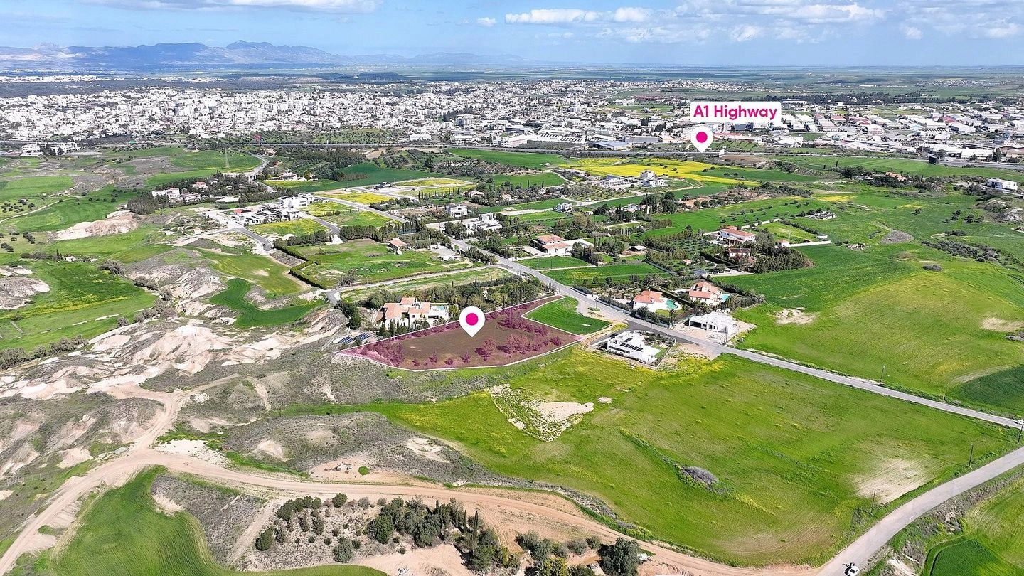 6,136m² Plot for Sale in Latsia, Nicosia District