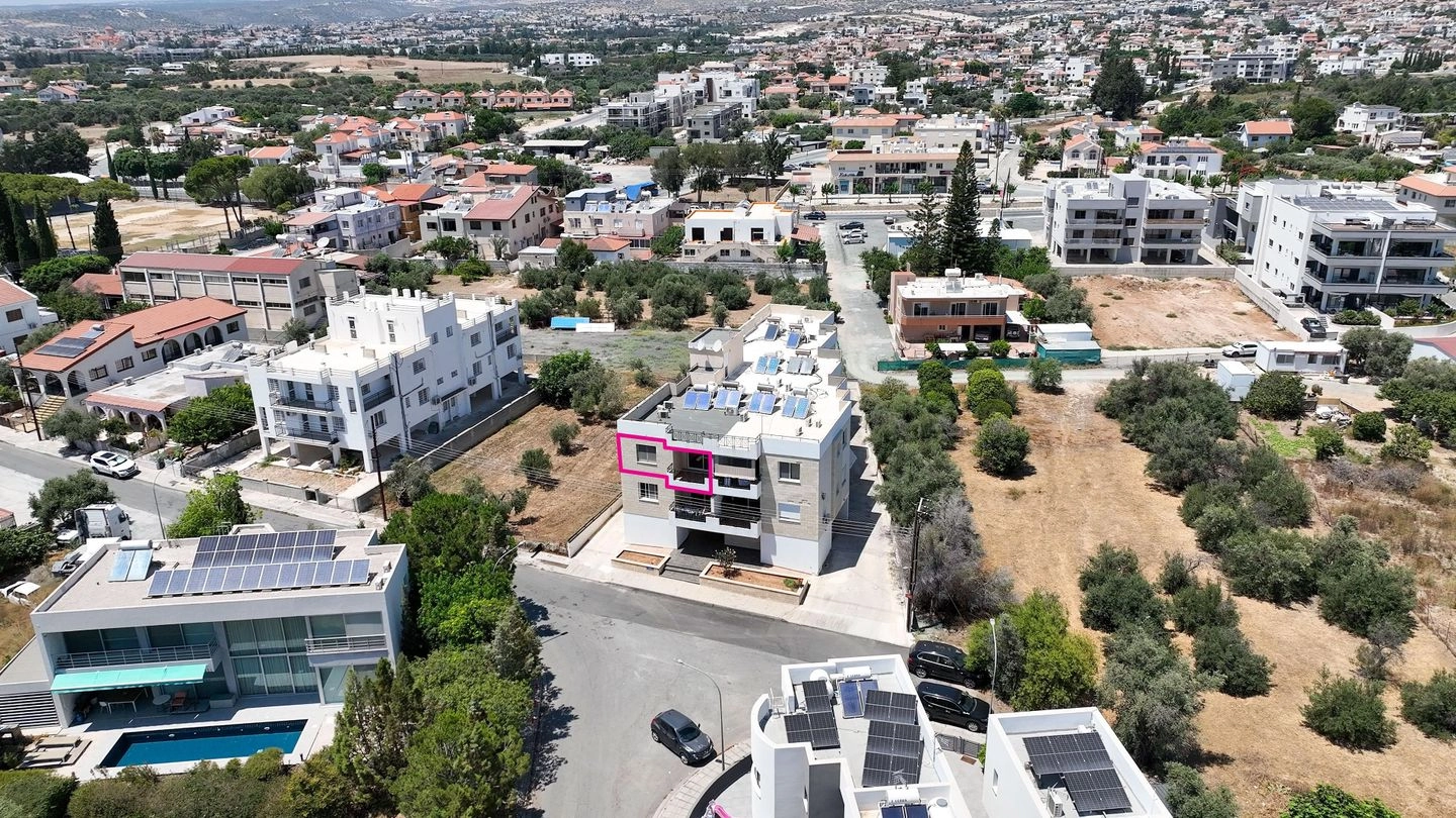 2 Bedroom Apartment for Sale in Kolossi, Limassol District