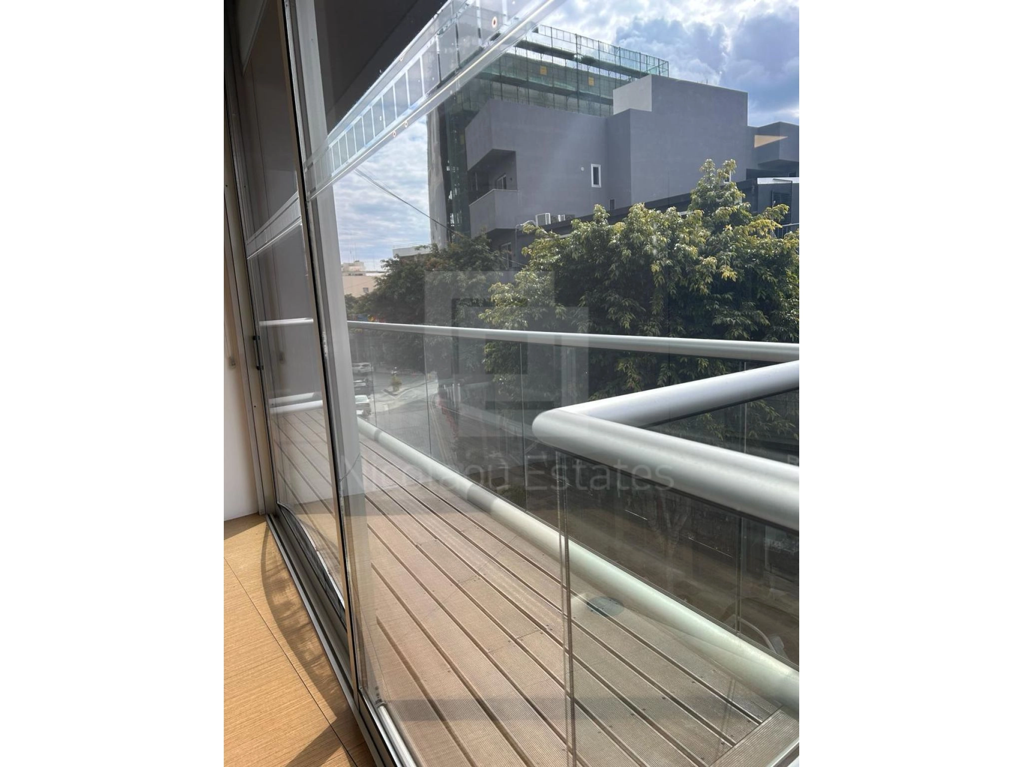 200m² Office for Rent in Limassol District