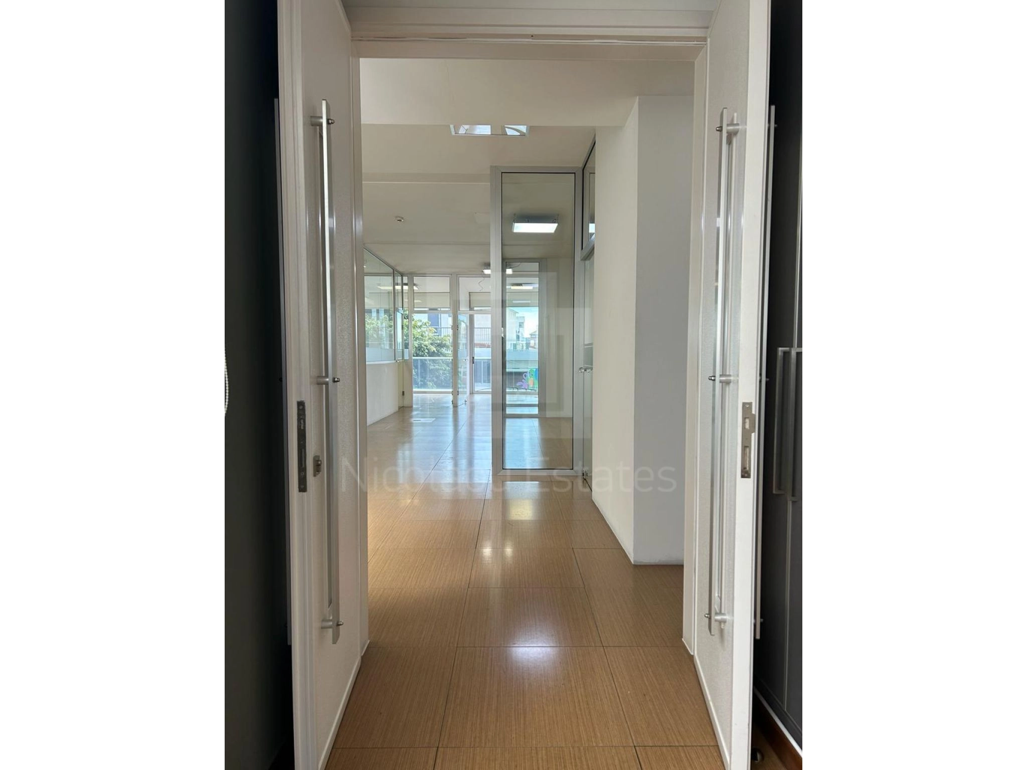 200m² Office for Rent in Limassol District