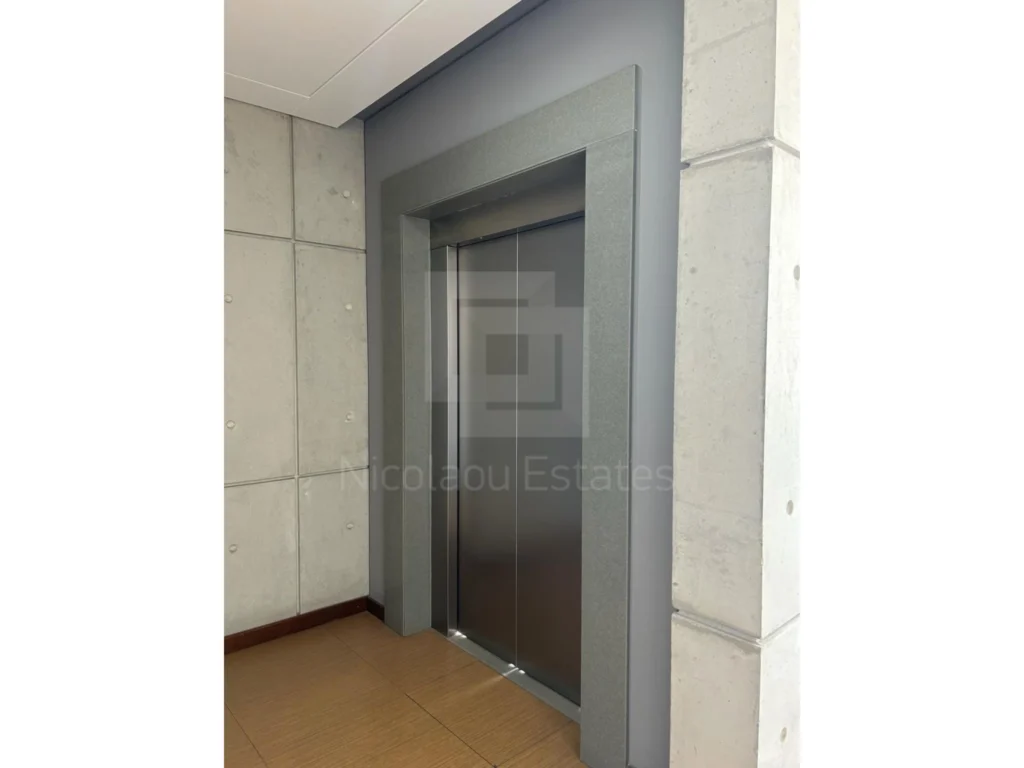200m² Office for Rent in Limassol District