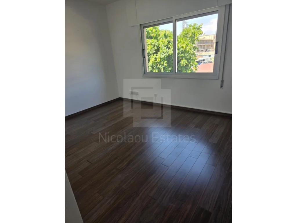 137m² Office for Rent in Limassol District