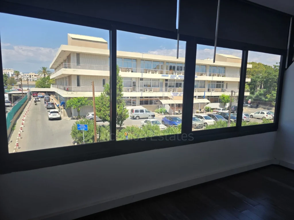 137m² Office for Rent in Limassol District
