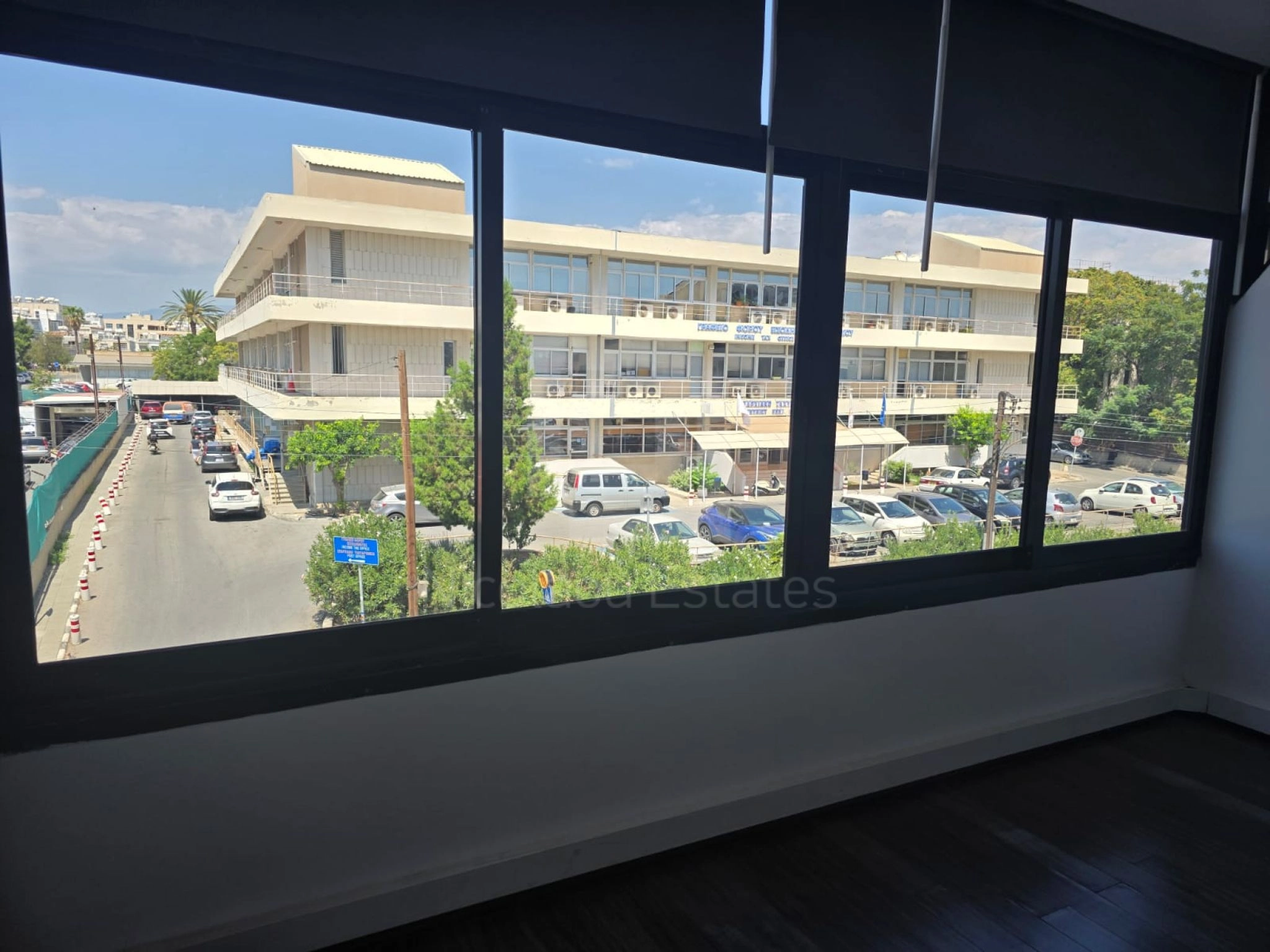 137m² Office for Rent in Limassol District