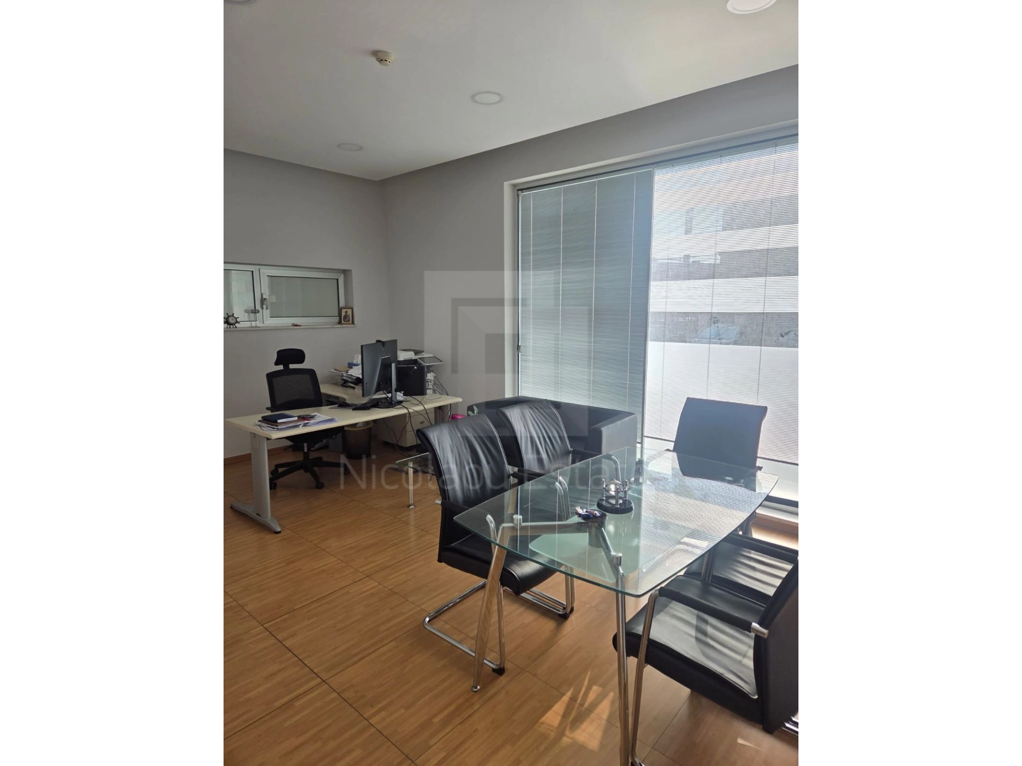 165m² Office for Rent in Agia Triada, Limassol District