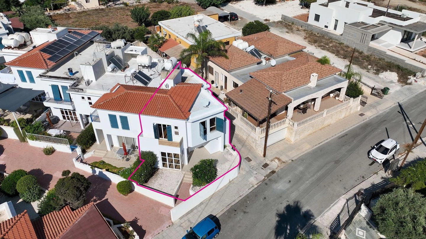 3 Bedroom House for Sale in Chlorakas, Paphos District