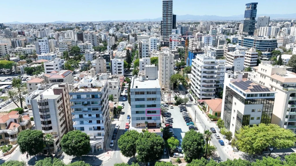 92m² Office for Sale in Nicosia – Trypiotis