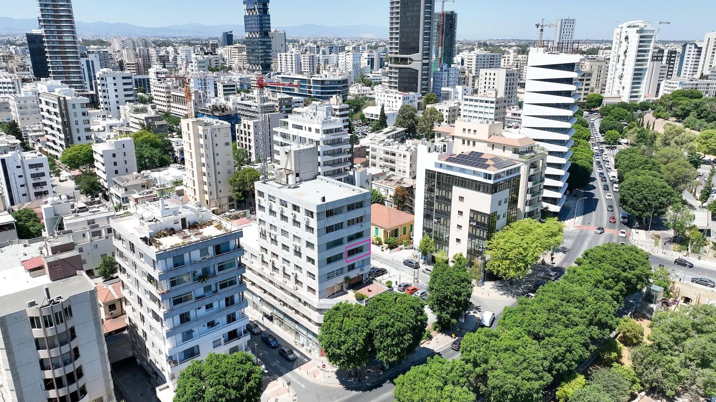 92m² Office for Sale in Nicosia – Trypiotis