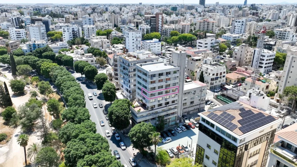 92m² Office for Sale in Nicosia – Trypiotis