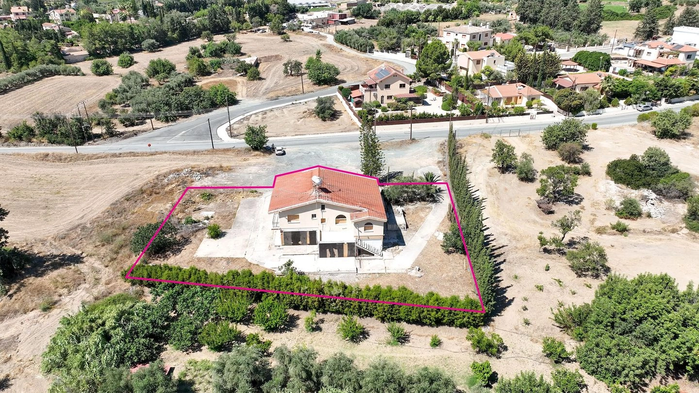 3 Bedroom House for Sale in Parekklisia, Limassol District