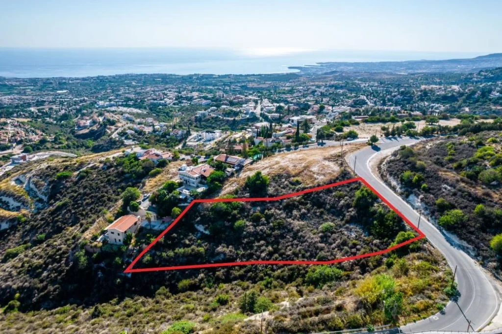 3,345m² Plot for Sale in Tala, Paphos District