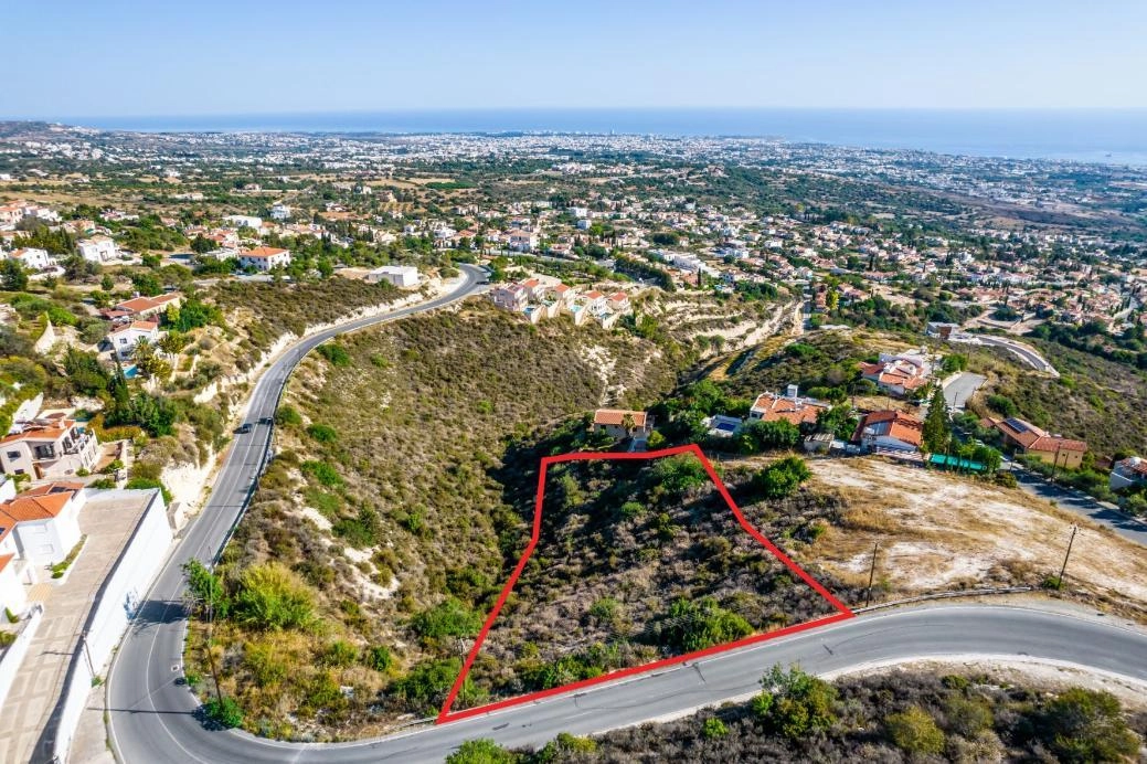 3,345m² Plot for Sale in Tala, Paphos District