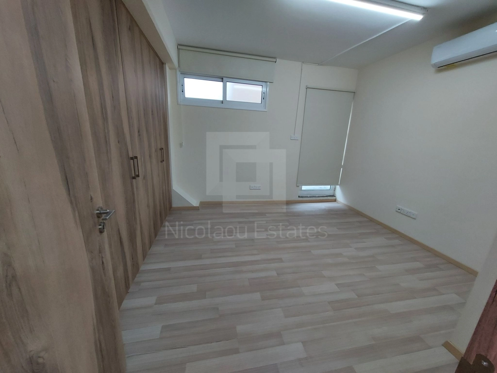 89m² Office for Rent in Limassol District