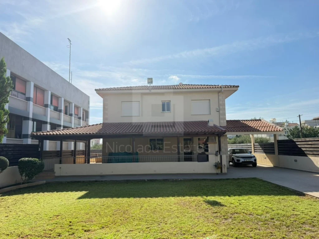4 Bedroom House for Sale in Limassol – Agios Athanasios