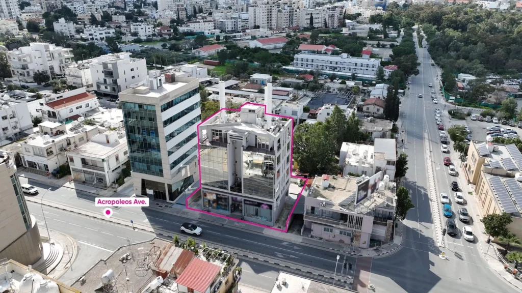340m² Commercial for Sale in Strovolos, Nicosia District