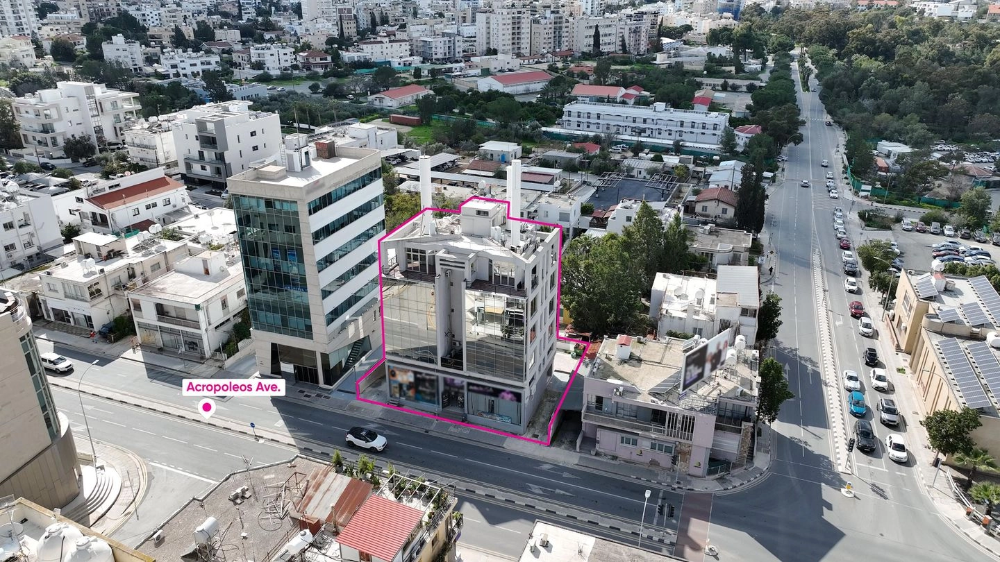 340m² Commercial for Sale in Strovolos, Nicosia District
