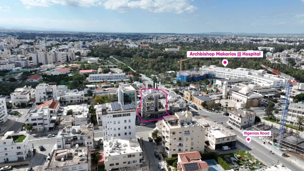 340m² Commercial for Sale in Strovolos, Nicosia District