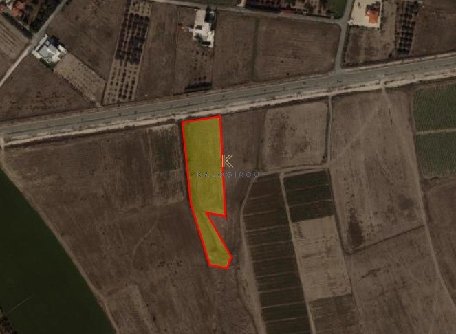 5,247m² Plot for Sale in Pervolia Larnacas