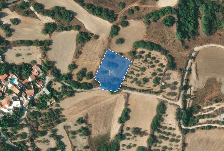 2,342m² Plot for Sale in Vavla, Larnaca District