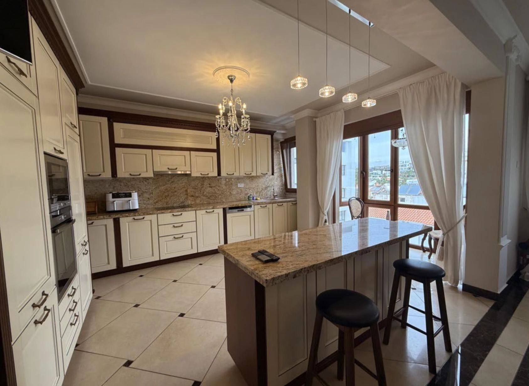 3 Bedroom Apartment for Rent in Potamos Germasogeias, Limassol District