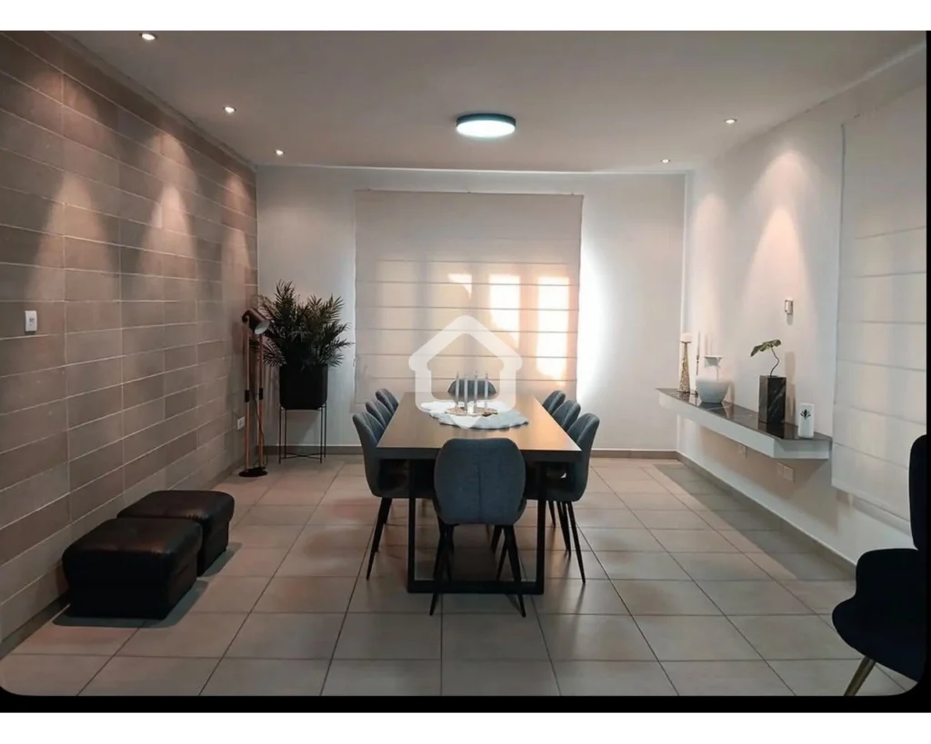 5 Bedroom House for Sale in Strovolos, Nicosia District