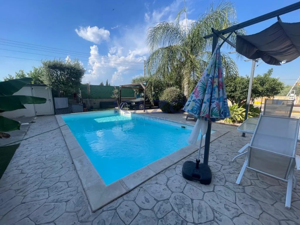4 Bedroom House for Sale in Ypsonas, Limassol District
