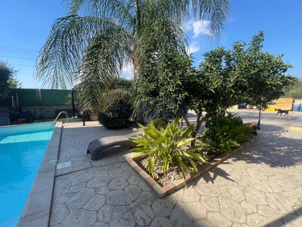 4 Bedroom House for Sale in Ypsonas, Limassol District