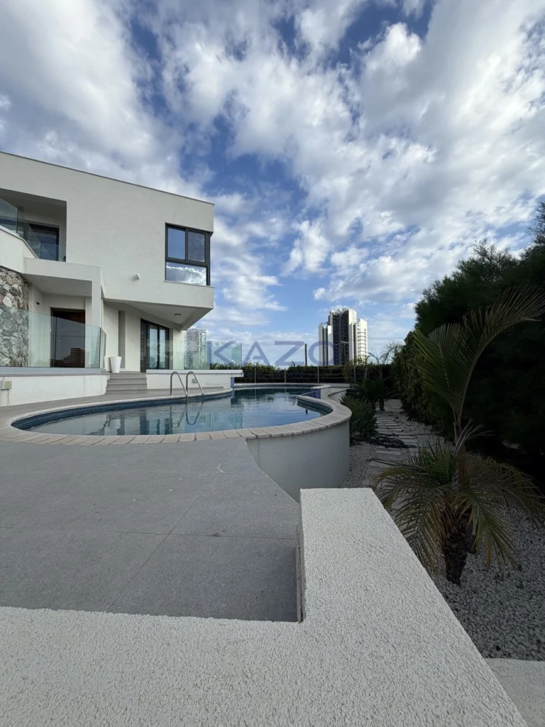 4 Bedroom House for Rent in Limassol District