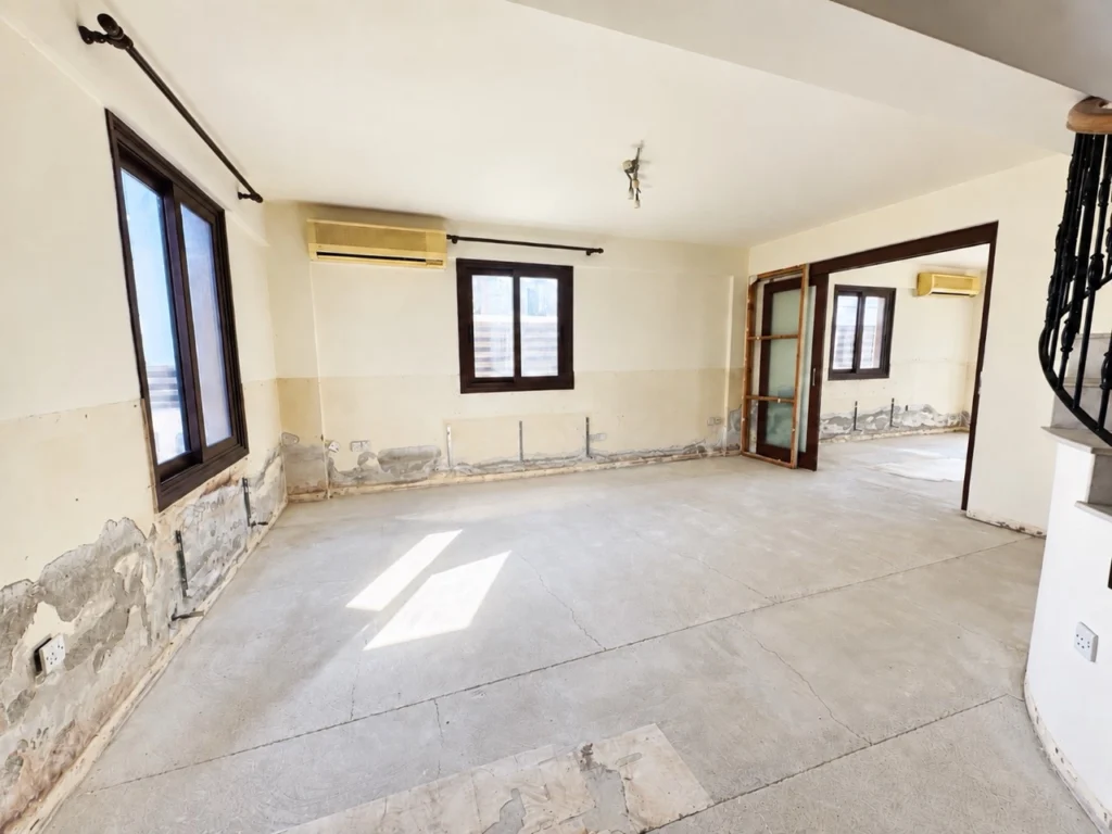 4 Bedroom House for Sale