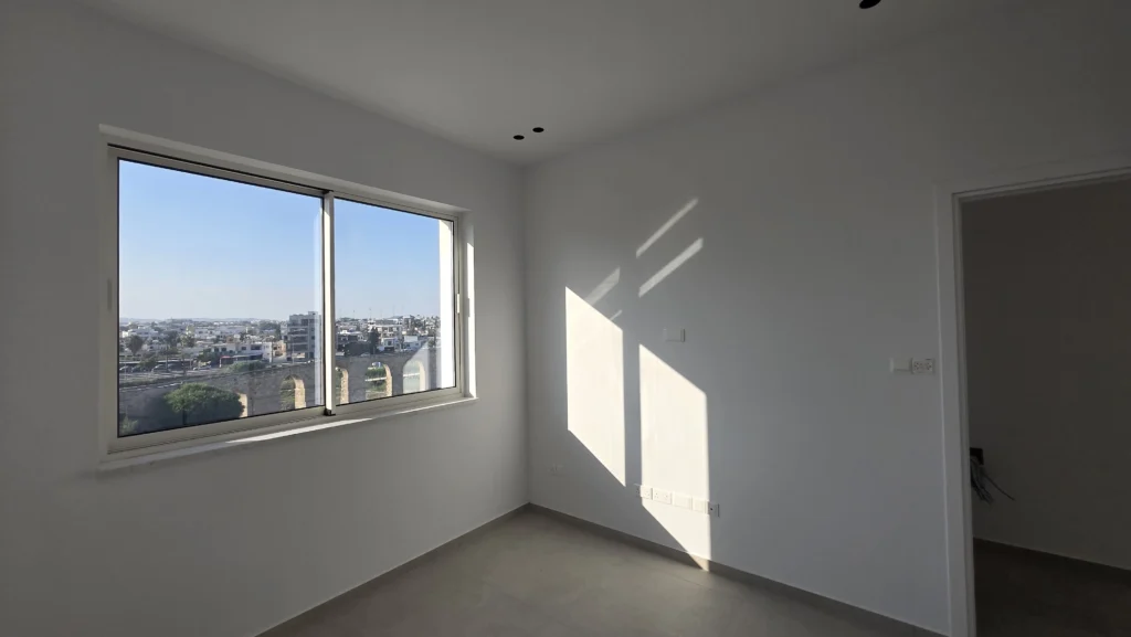 69m² Office for Rent in Kamares, Larnaca District
