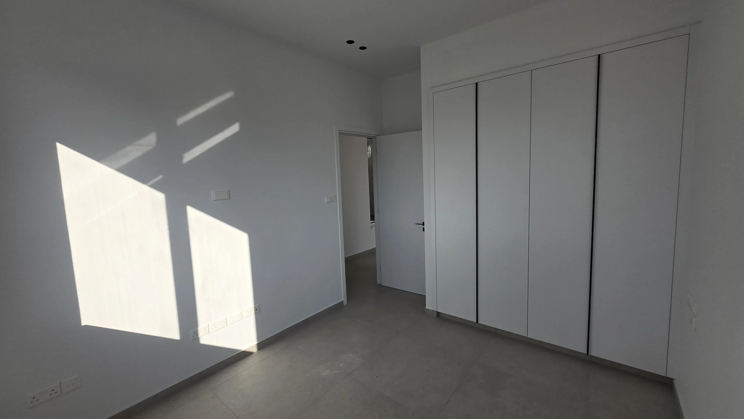 69m² Office for Rent in Kamares, Larnaca District