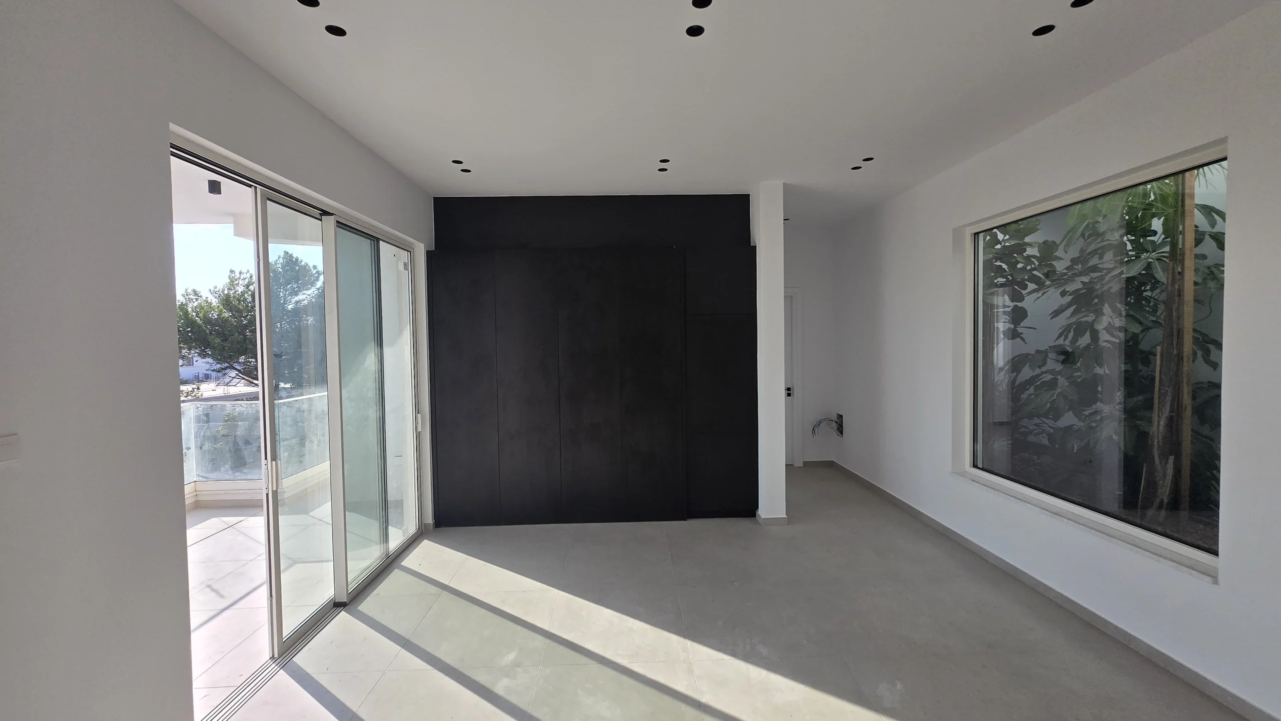 69m² Office for Rent in Kamares, Larnaca District