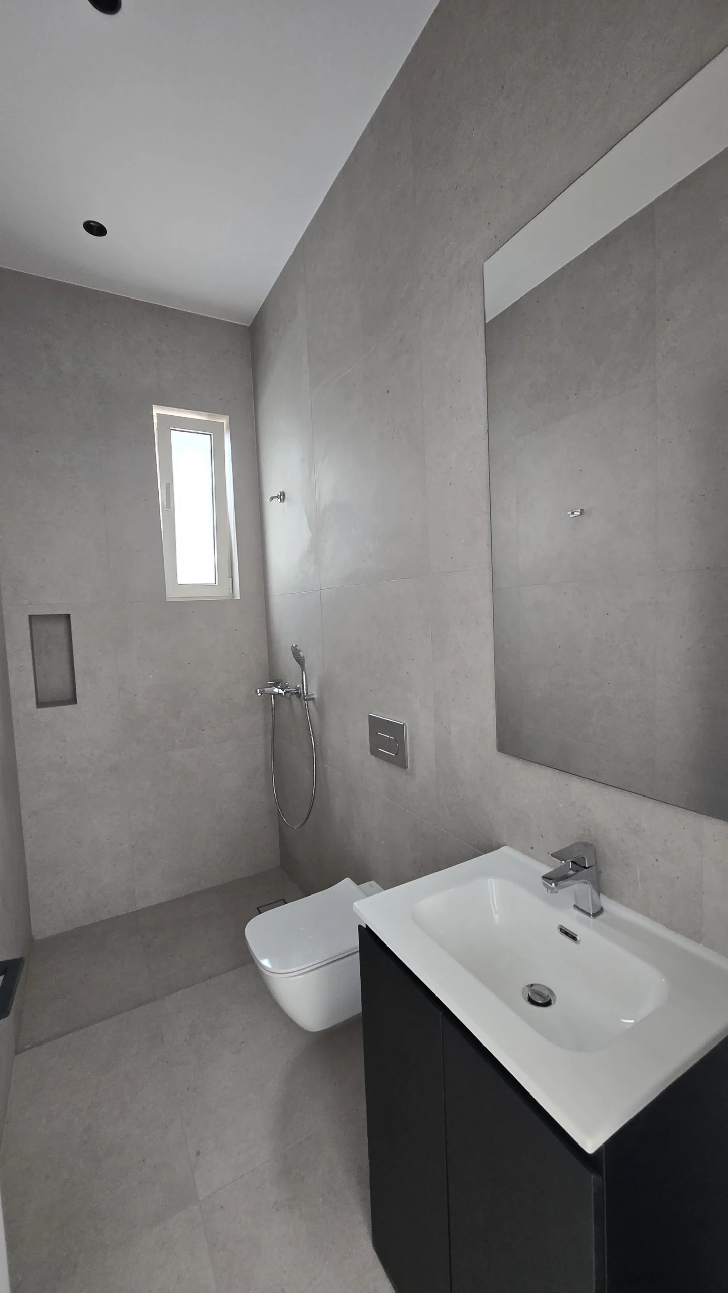 69m² Office for Rent in Kamares, Larnaca District