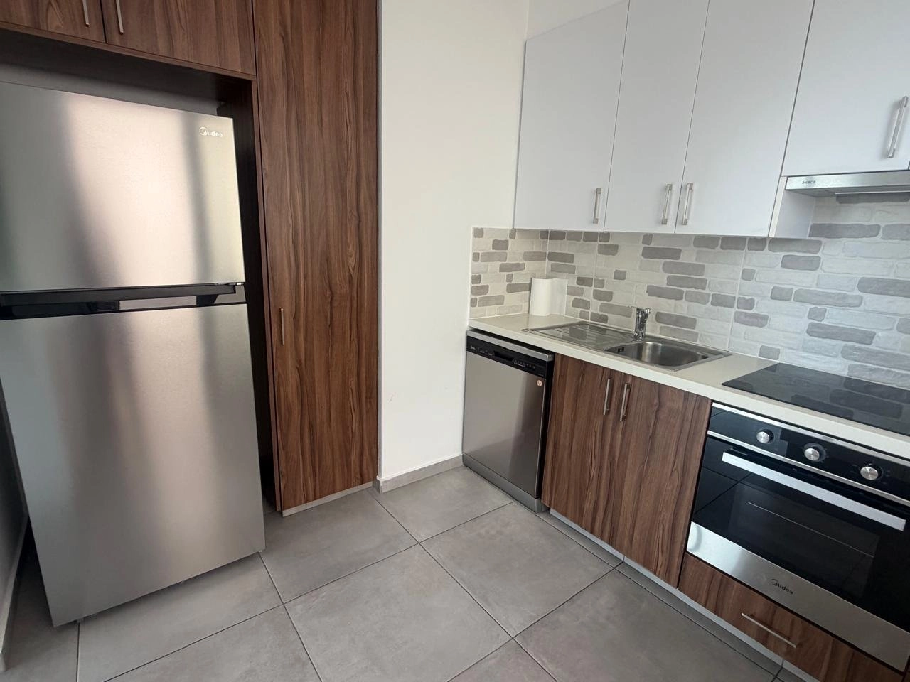 2 Bedroom Apartment for Rent in Kamares, Larnaca District
