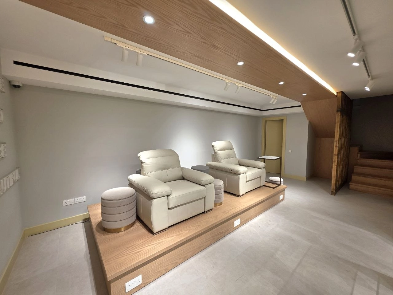 151m² Office for Rent in Potamos Germasogeias, Limassol District