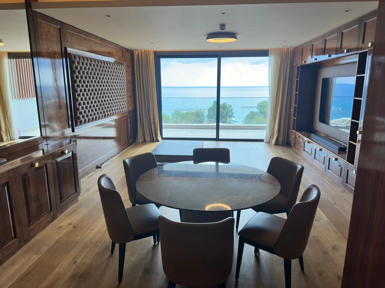 2 Bedroom Apartment for Sale in Agios Tychonas, Limassol District