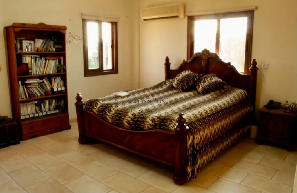 404m² Building for Sale in Kiti, Larnaca District