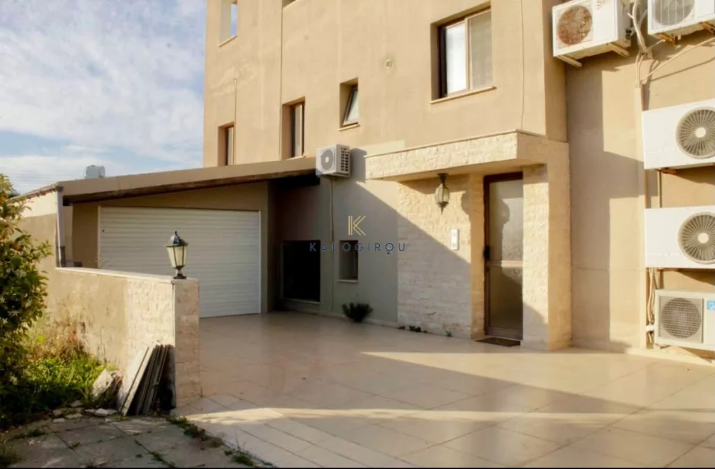 404m² Building for Sale in Kiti, Larnaca District