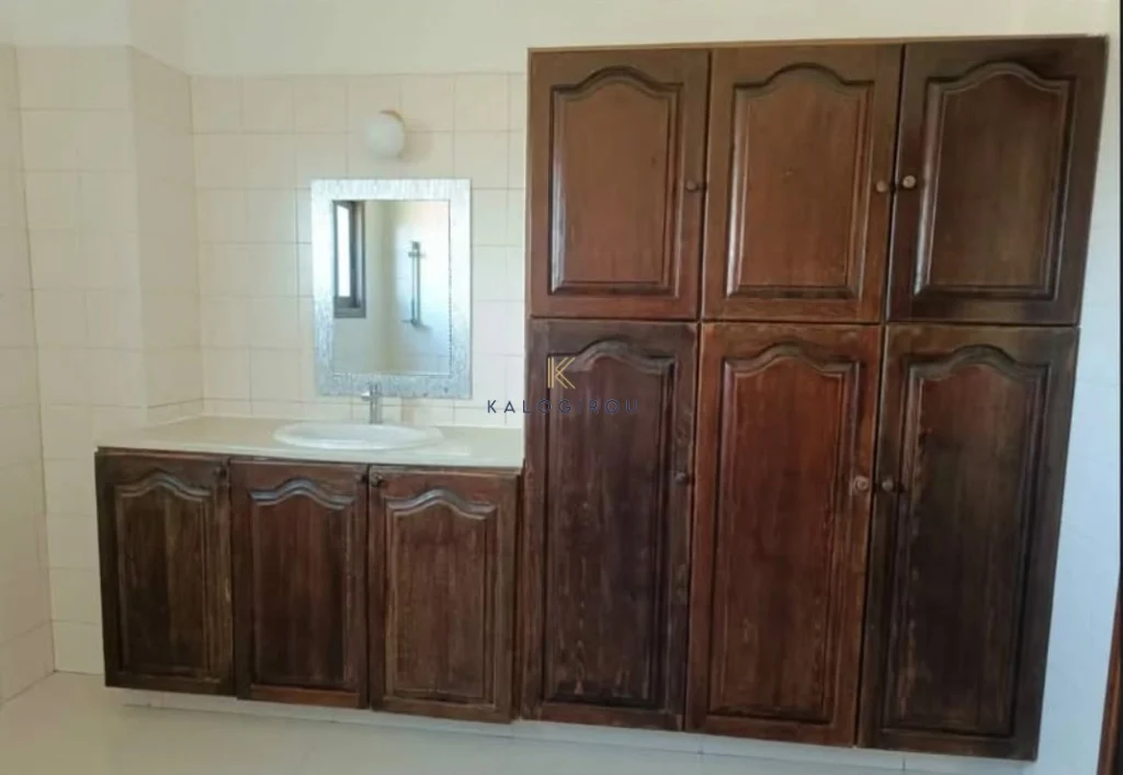 404m² Building for Sale in Kiti, Larnaca District
