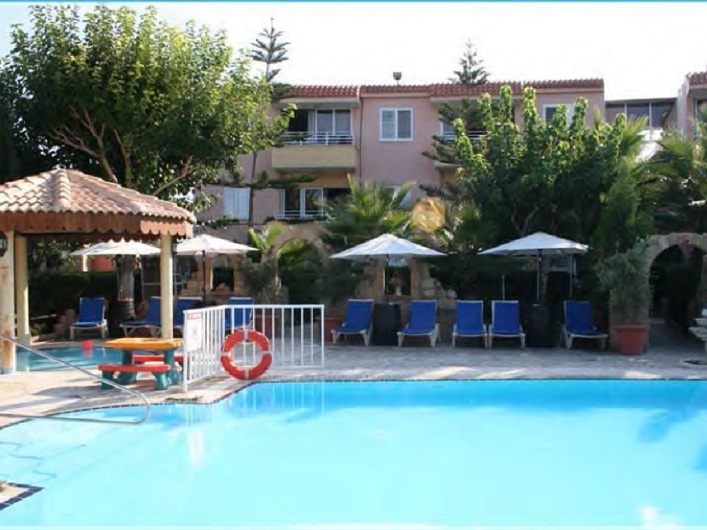 2600m² Building for Sale in Kato Paphos
