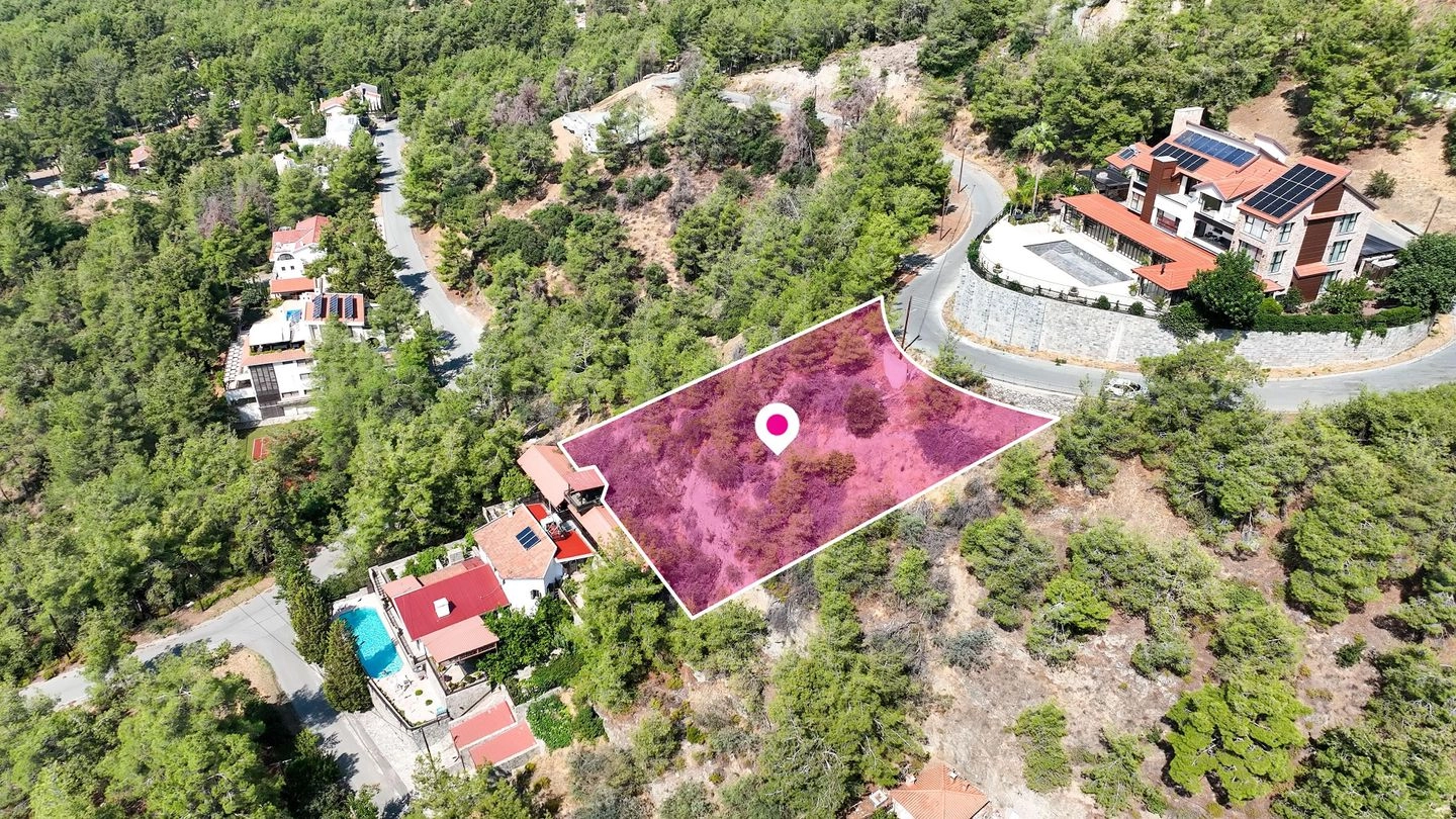 1,030m² Plot for Sale in Moniatis, Limassol District