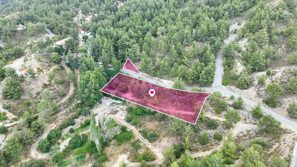 2,881m² Plot for Sale in Kato Platres, Limassol District