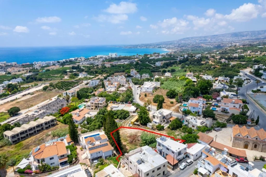 2,007m² Plot for Sale in Kissonerga, Paphos District