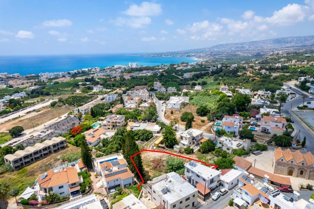2,007m² Plot for Sale in Kissonerga, Paphos District