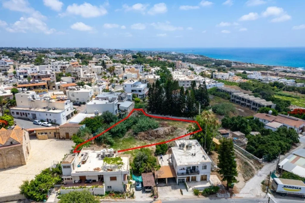 2,007m² Plot for Sale in Kissonerga, Paphos District