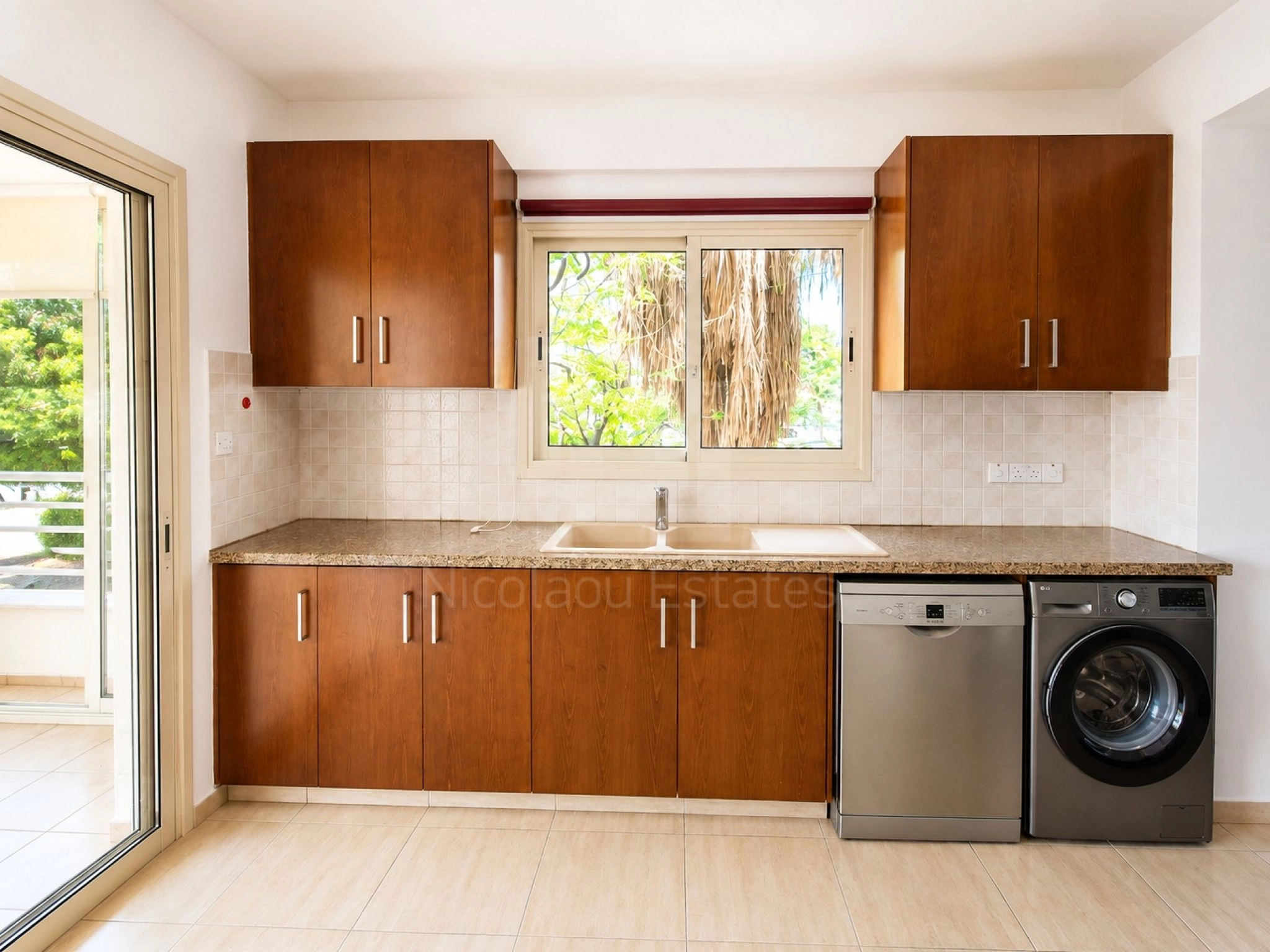 3 Bedroom Apartment for Sale in Limassol – Agios Athanasios