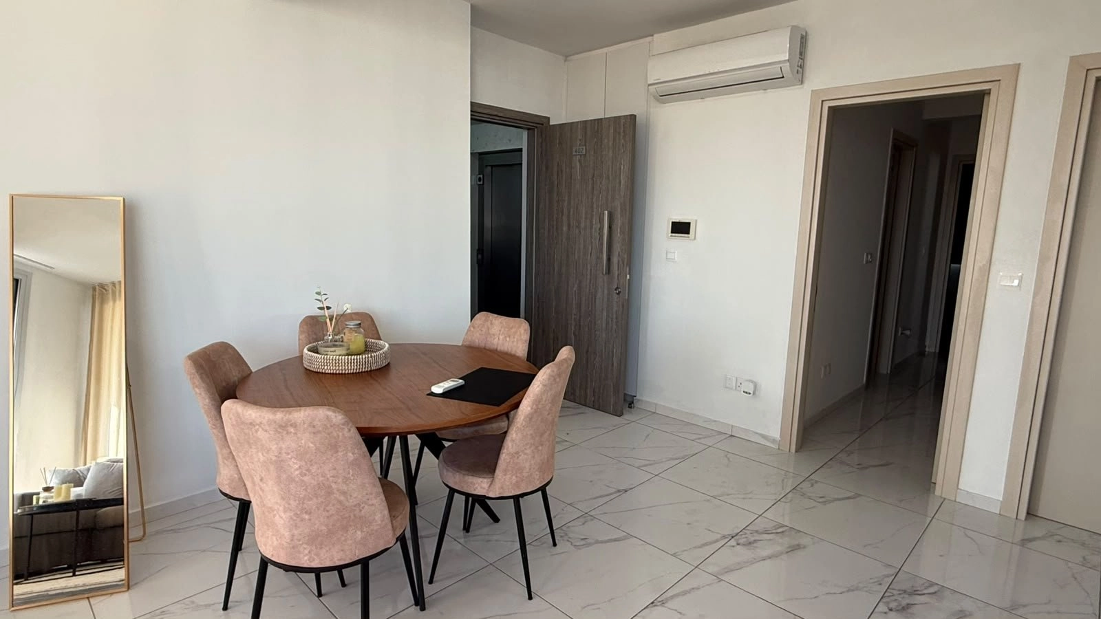 2 Bedroom Apartment for Rent in Kamares, Larnaca District